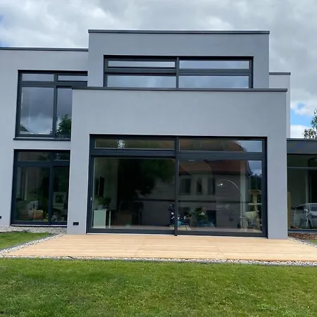 Helle Ferienwohnung In Architektenhaus Mit Garten Und Pool Belzig Exterior photo
