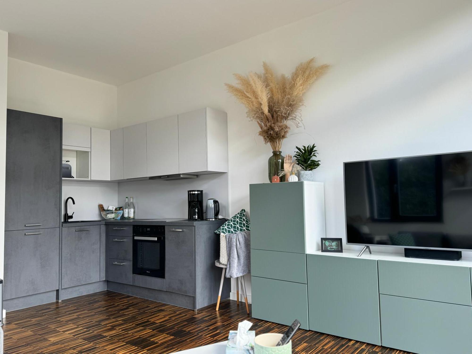 Helle In Architektenhaus Mit Garten Und Pool Apartment